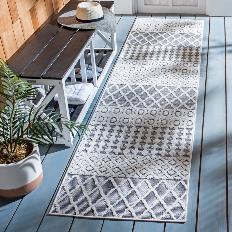 SAFAVIEH Cabana Selinde Indoor/ Outdoor Waterproof Patio Rug