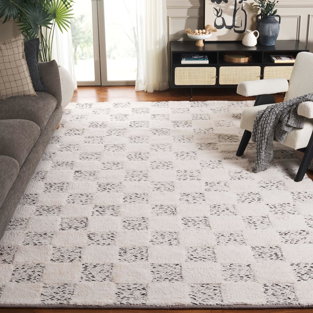 SAFAVIEH Handmade Natura Denisa Wool Rug