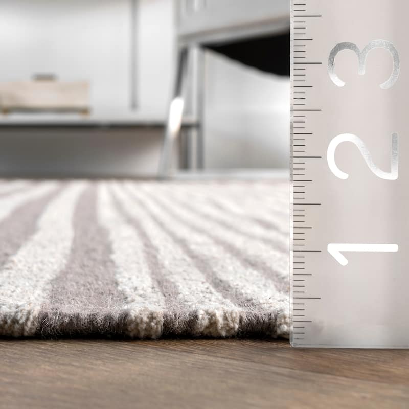 Nuloom Rose Stripe Cotton Flatweave Tassel Area Rug