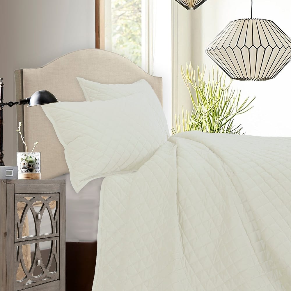 HiEnd Accents Velvet Diamond 3 Piece Quilt Set with Pillow Shams