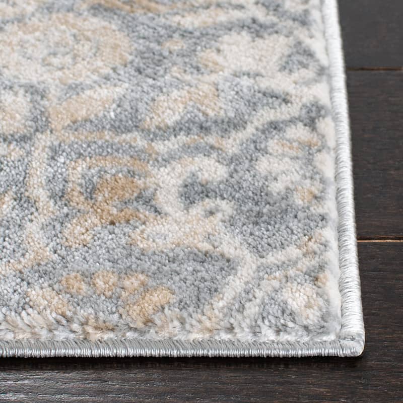 SAFAVIEH Isabella Eriona Traditional Rug