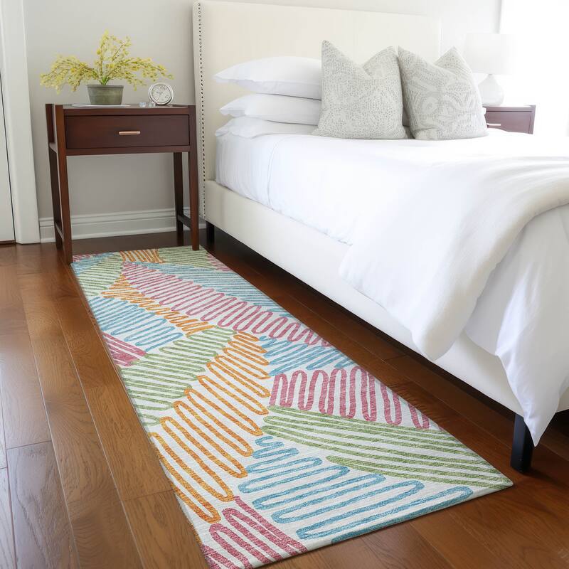 Machine Washable Indoor/ Outdoor Chantille Contemporary Squiggles Rug