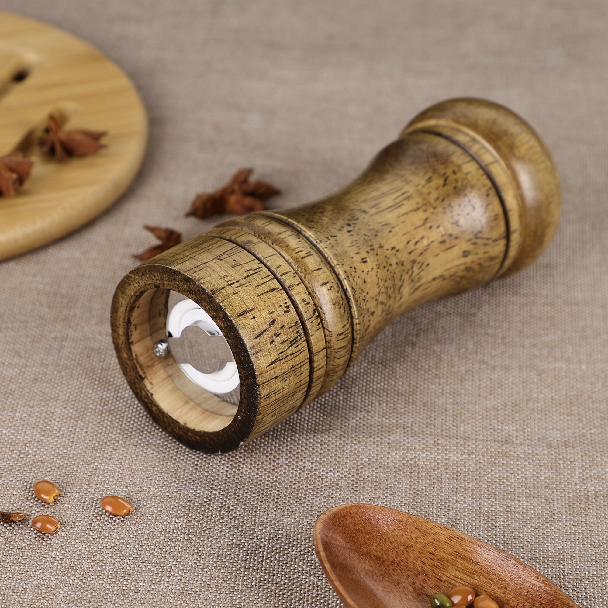 https://ak1.ostkcdn.com/images/products/is/images/direct/d7be6e8f1df183c58e745a77c32e413eac97fffd/Home-Kitchenware-Salt-Pepper-Spice-Mill-Grinder-Shaker-Wood-Color.jpg