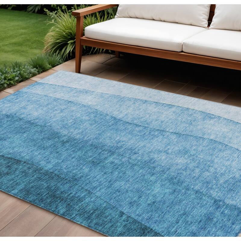 HomeRoots Ombre Transitional Rectangle Outdoor Rug - 10' X 14'