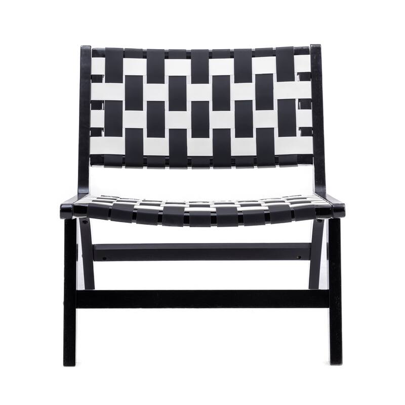 Wooden Living Room Lounge Chair With White Wool Carpet
