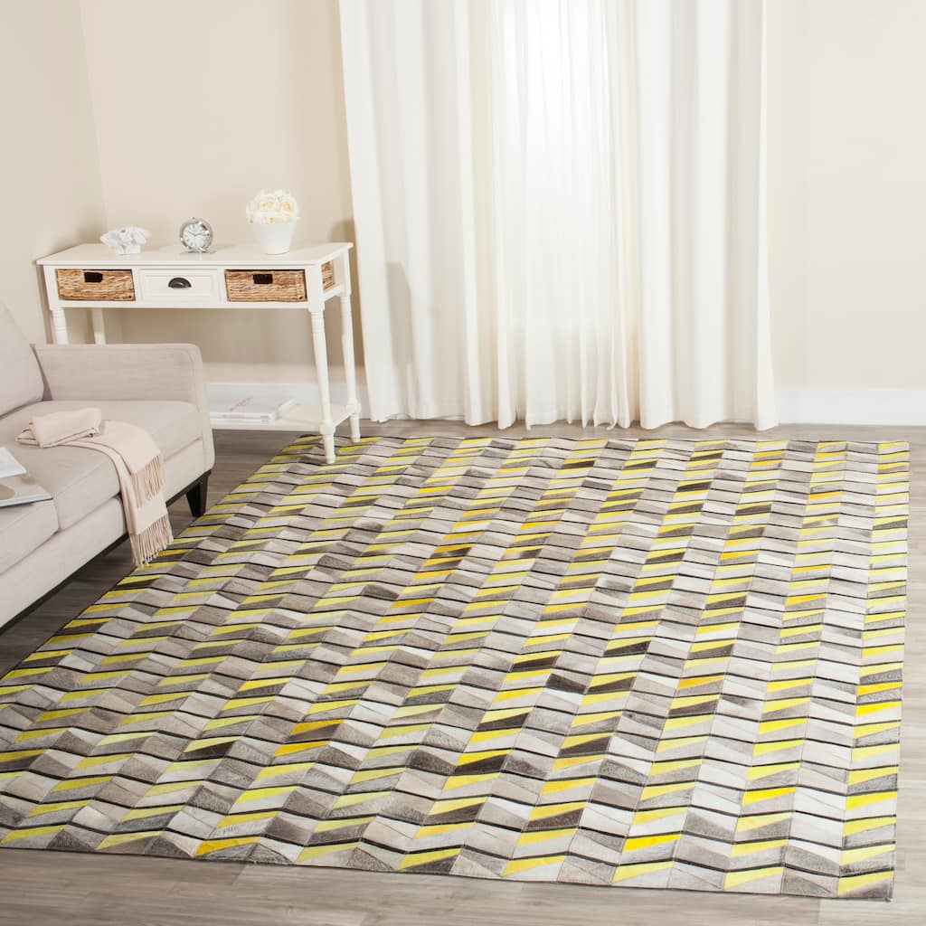 SAFAVIEH Handmade Studio Leather Rachela Modern Leather Rug