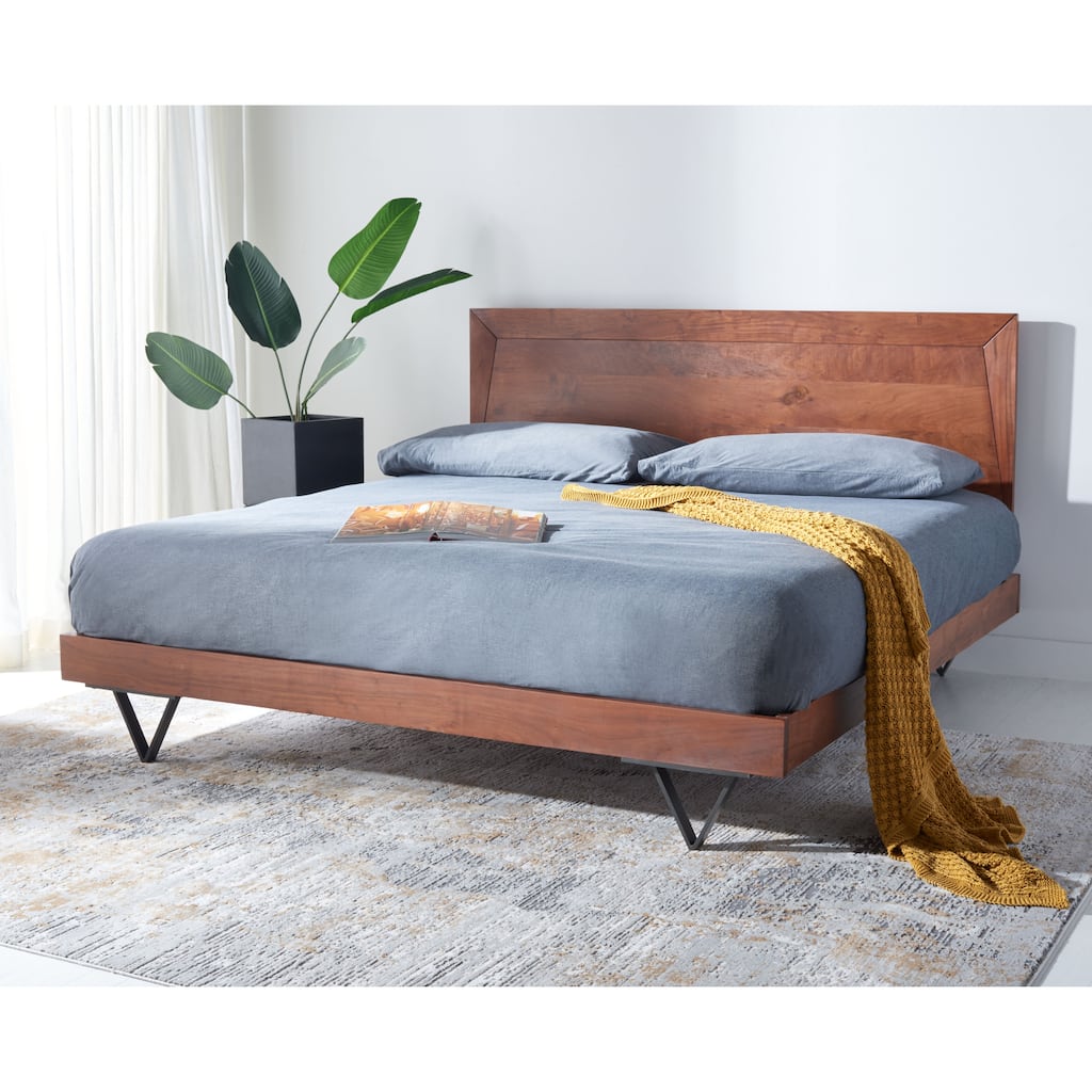 SAFAVIEH Couture Madyson Hairpin Leg Bed