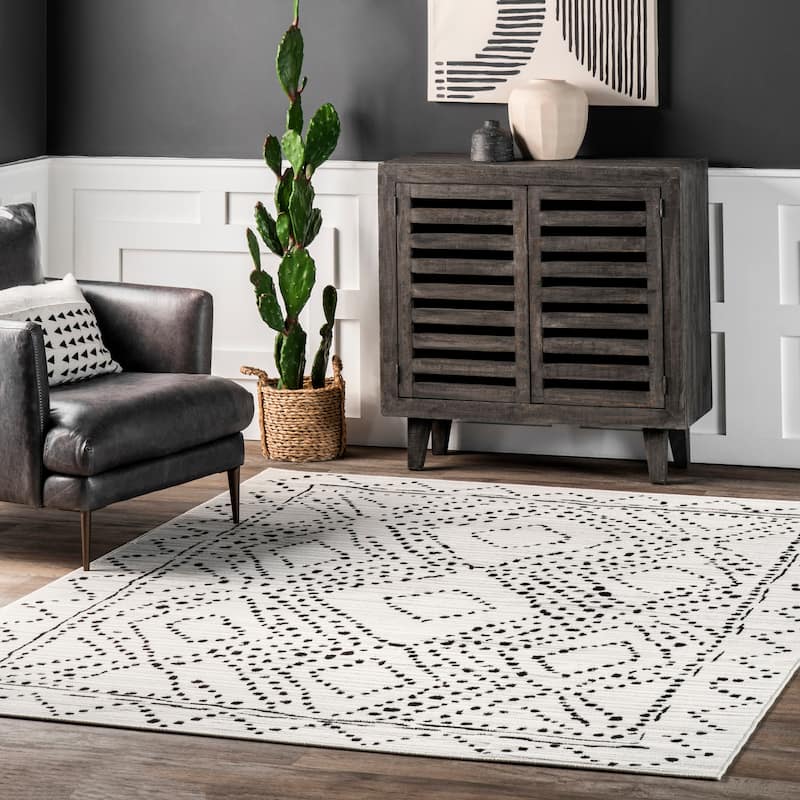 Nuloom Mila Moroccan Diamond Trellis Area Rug - 6'7" x 9' - Black - Rectangle