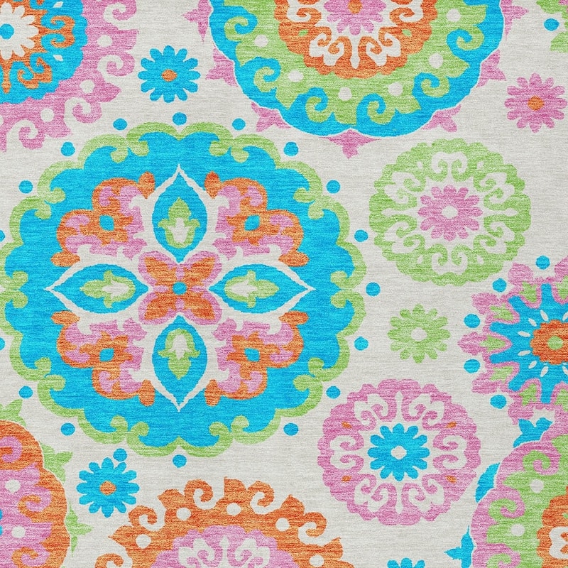 HomeRoots Floral Medallion Transitional Rectangle Outdoor Rug