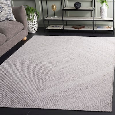 SAFAVIEH Handmade Braided Anahit Reversible Rug