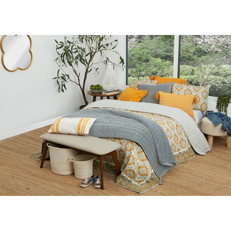 Freddie Ochre Queen Quilt