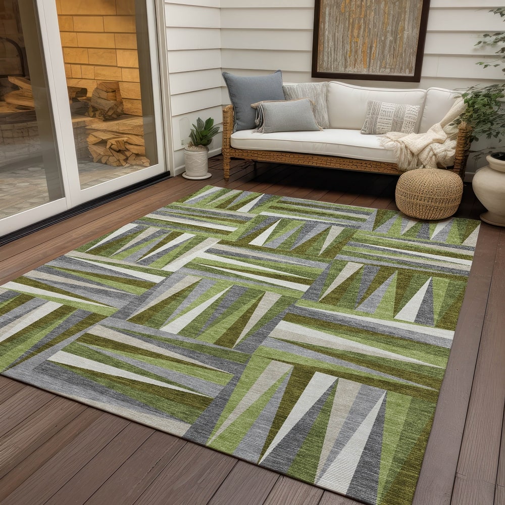 Machine Washable Indoor/ Outdoor Contemporary Mosaic Chantille Rug
