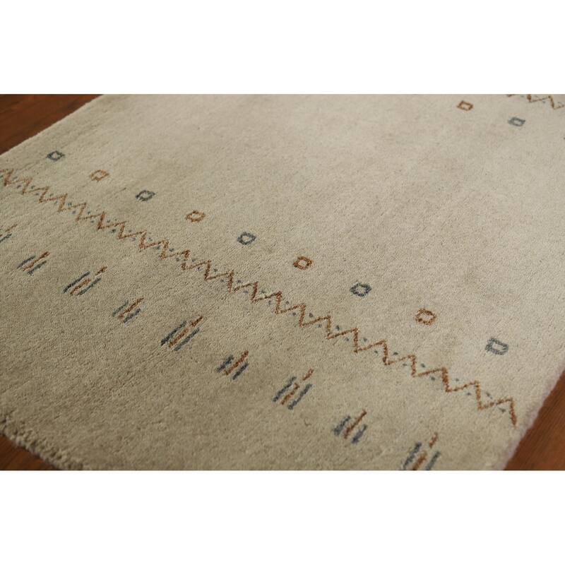 Hand Knotted Oriental 100% Wool Carpet Tribal Tribal Beige & Ivories Gabbeh Area Rug - 3' 0'' X 2' 0''