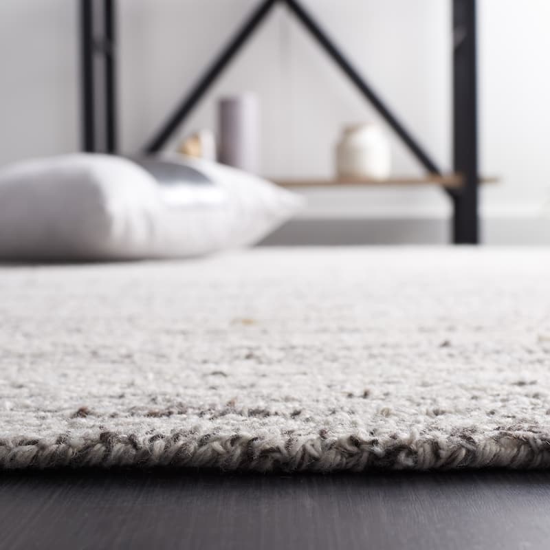 SAFAVIEH Handmade Mirage Adelie Modern Rug