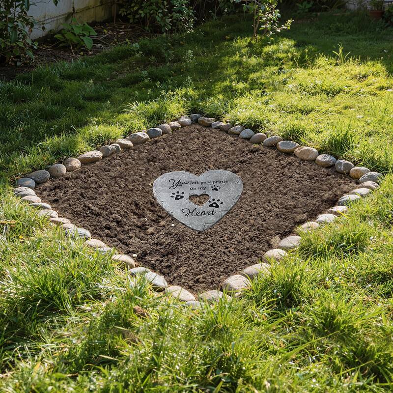 Glitzhome 6-Piece Cement Heart Shaped Paw Prints and Dog Memory Stepping Stones - 10 in