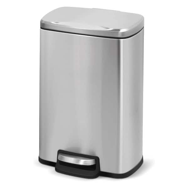 Stainless Steel 1.3 Gallon Step on Trash Can Innovaze