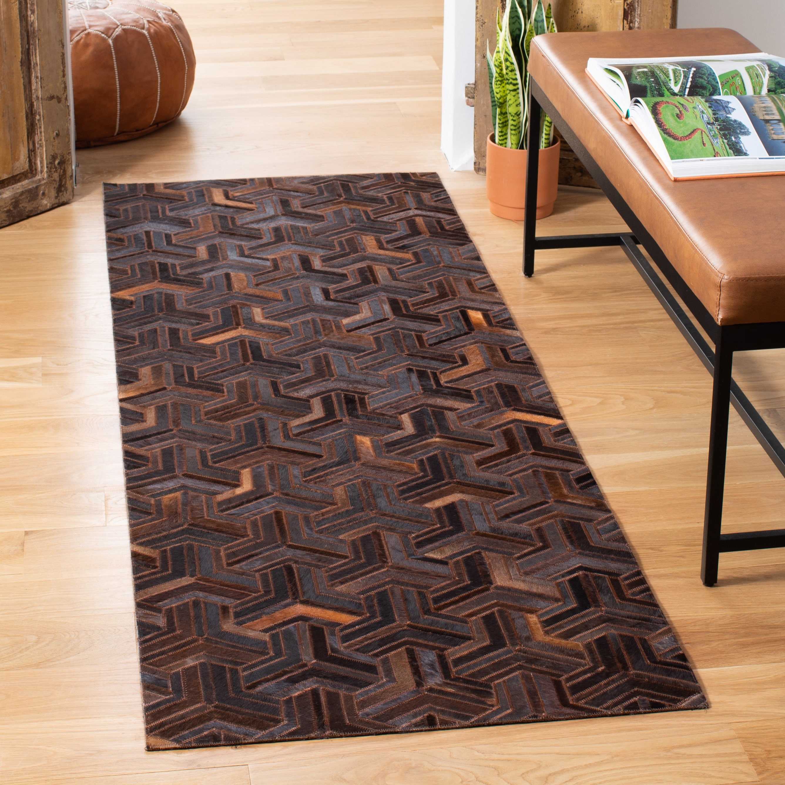 Safavieh Studio Leather Collection STL513A Handmade Mid-Century Modern Leather Area Rug Black 3' x 5' Grey Safavieh Studio Leather Collection STL513A Handmade Mid-Century Modern Leather Area Rug Black 3' x 5' Grey
