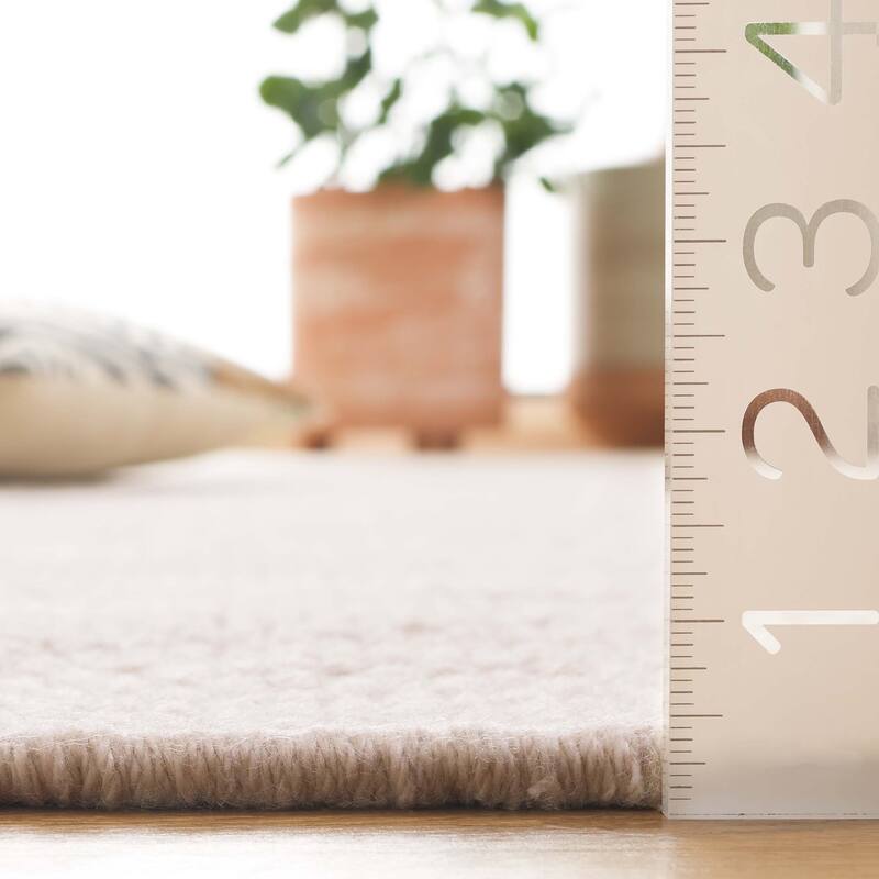 SAFAVIEH Palm Beach Milly Contemporary Wool Rug