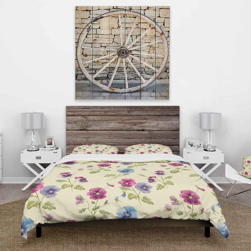 Designart 'Pink and Blue Pansy Flowers I' Traditional Duvet Cover Set