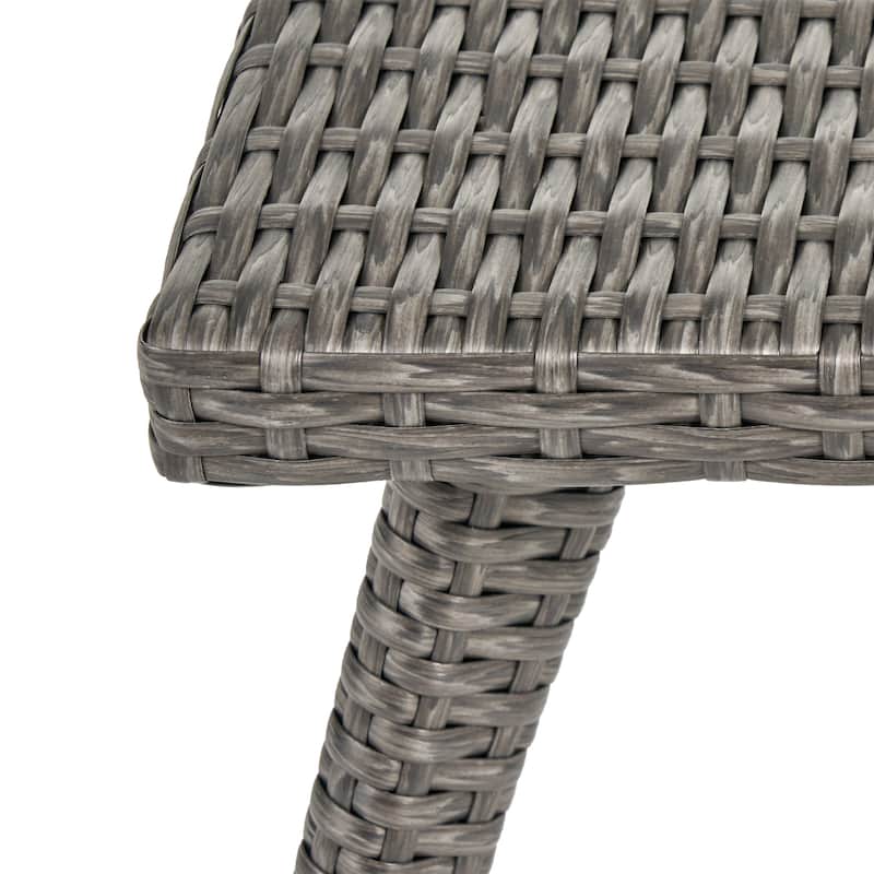 Honolulu Outdoor 5-piece Wicker Chat Set with Cushions by Christopher Knight Home