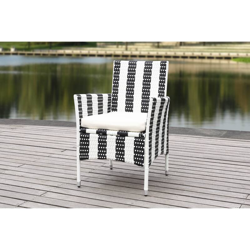 SAFAVIEH Outdoor Sjannie Chair - 23W x 34D x 24H