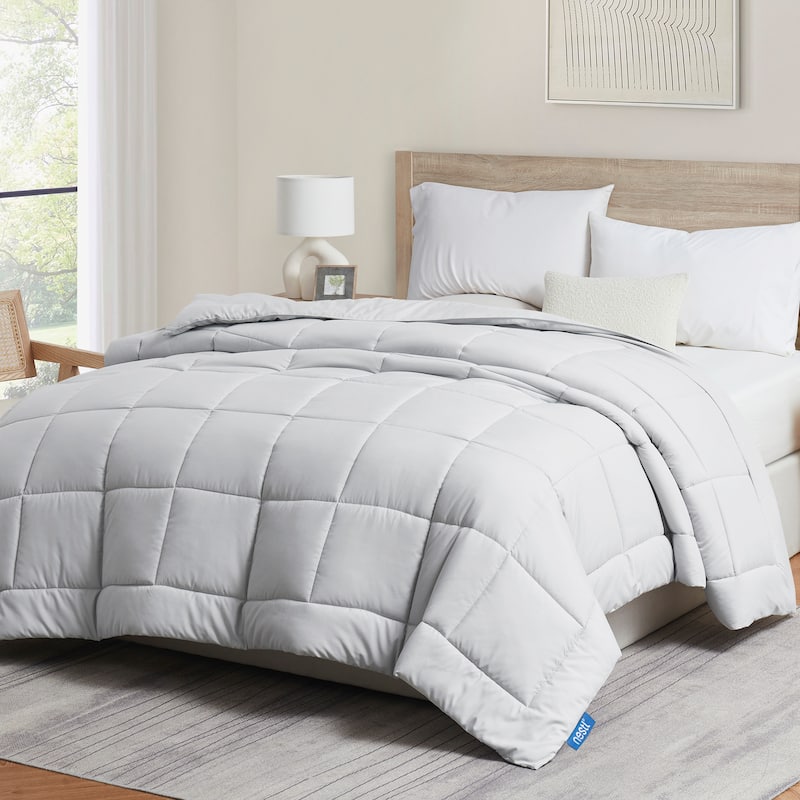 Empyrean All Season Lightweight Down Alternative Comforter - California King - Light Gray