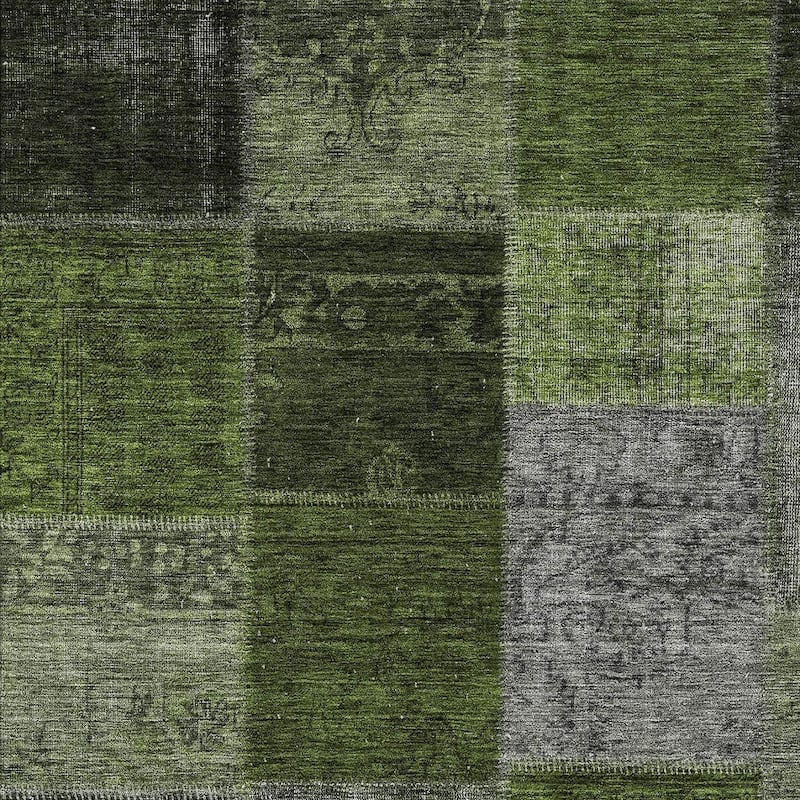 HomeRoots Patchwork Transitional Rectangle Outdoor Rug