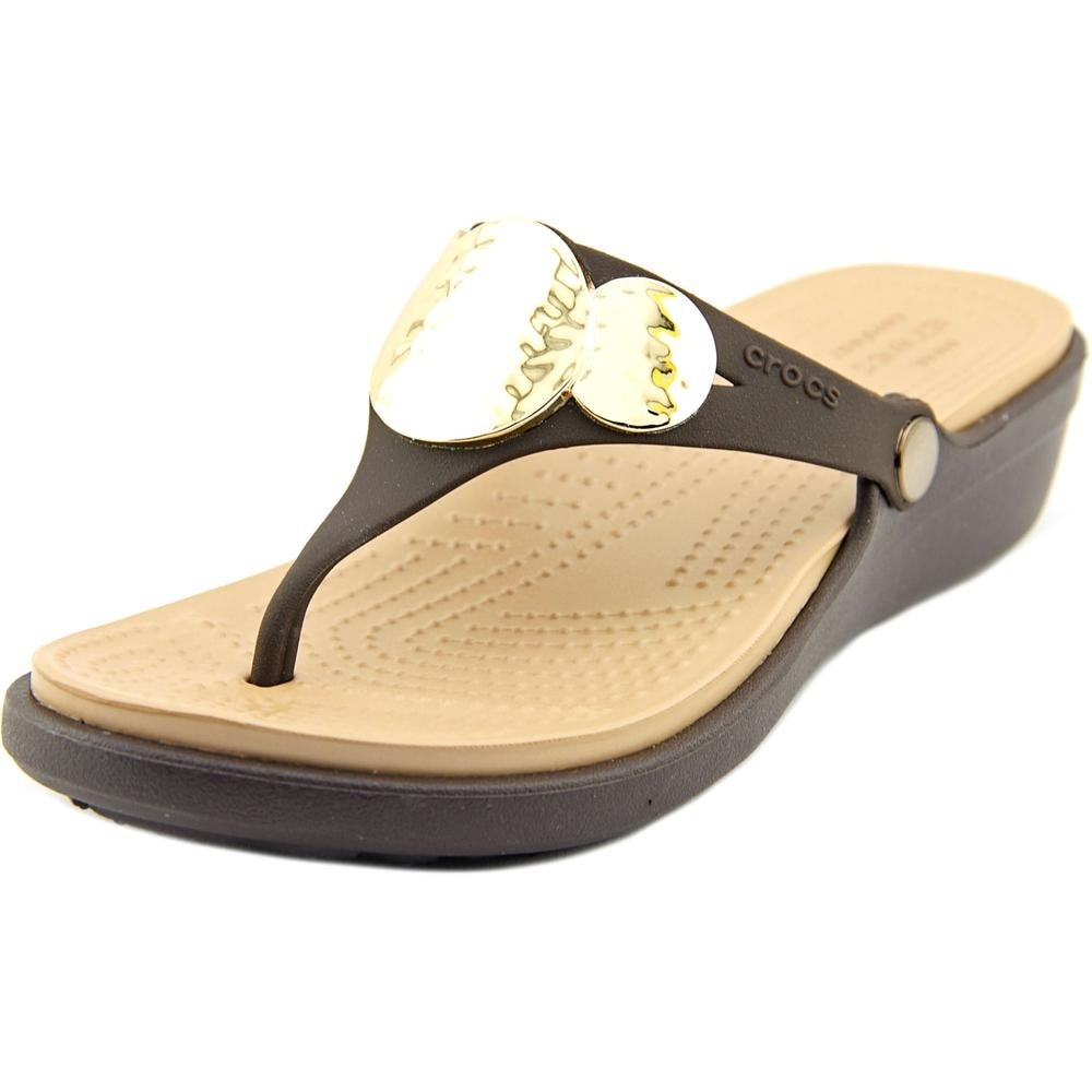 crocs sanrah embellished wedge