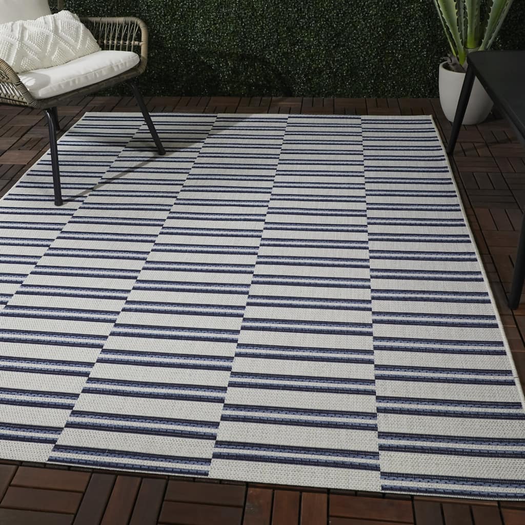 Trevor Modern Striped Indoor/Outdoor Area Rug