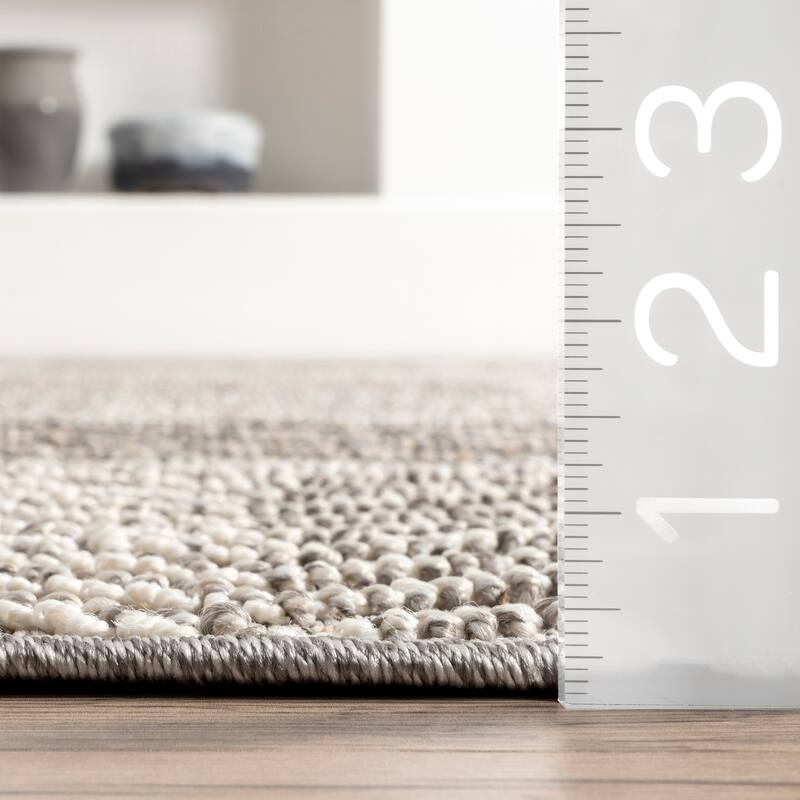 Nuloom Tieve Modern Checkered Area Rug