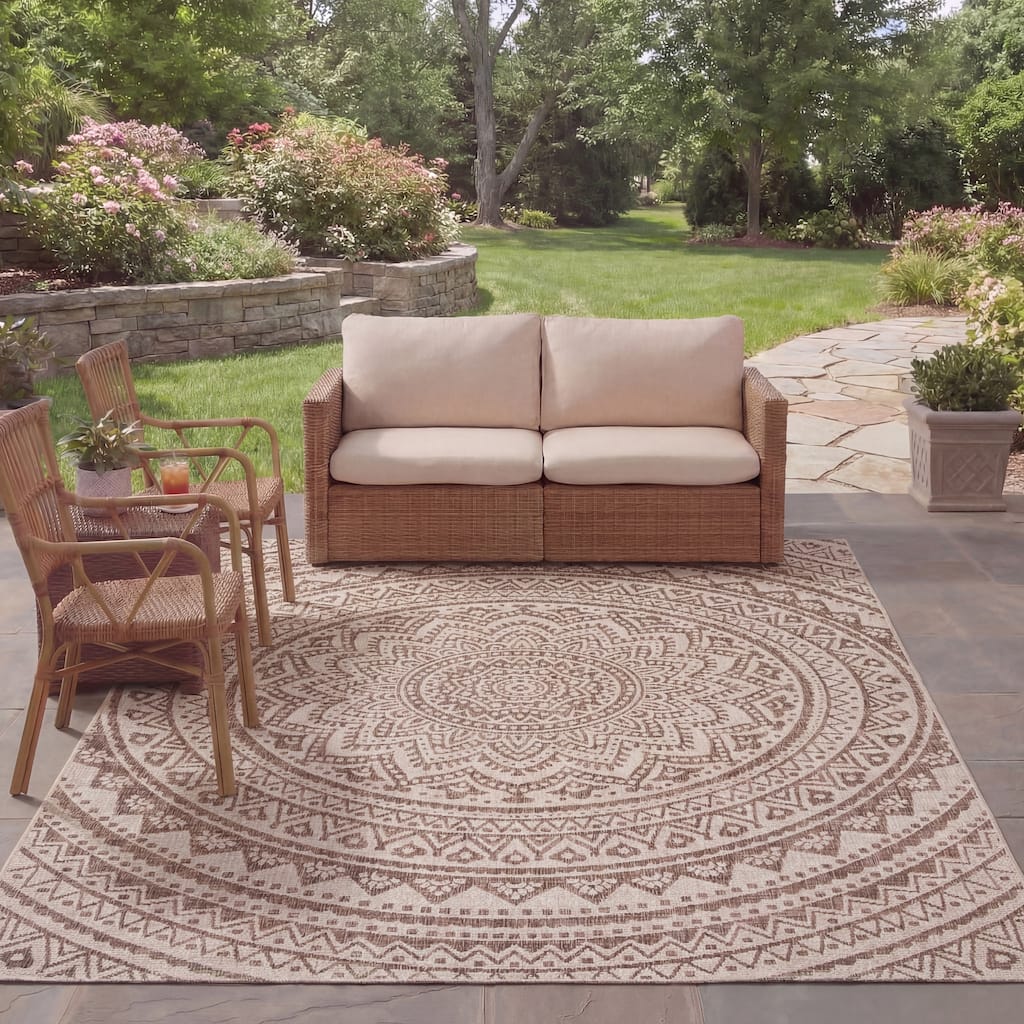 SAFAVIEH Courtyard Deepa Mandala Indoor /Outdoor Waterproof Patio Backyard Rug