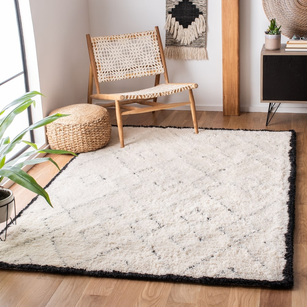 SAFAVIEH Handmade Casablanca Shag Mickaelle 1-inch Thick Wool Rug