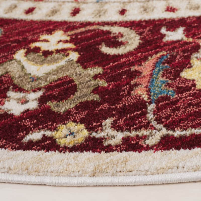 SAFAVIEH Kashan Laureen Oriental Rug with Fringe