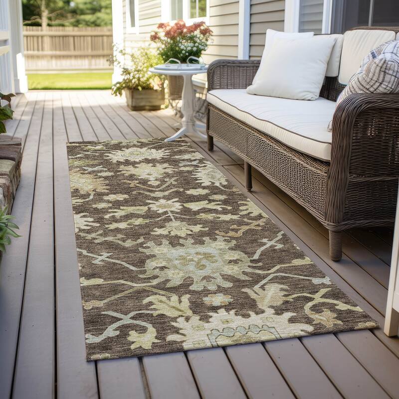 Machine Washable Indoor/ Outdoor Traditional Casual Chantille Rug