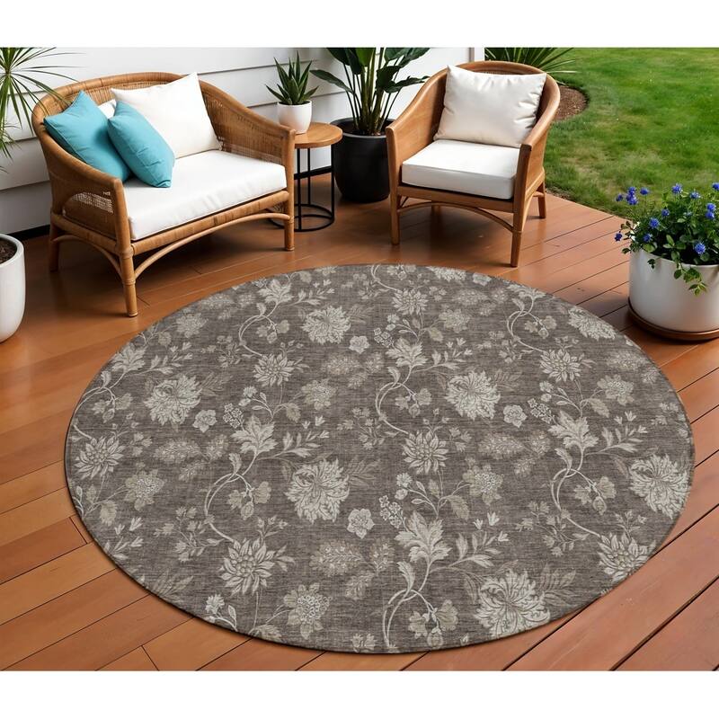 HomeRoots Floral Transitional Rectangle Outdoor Rug - 8' Round
