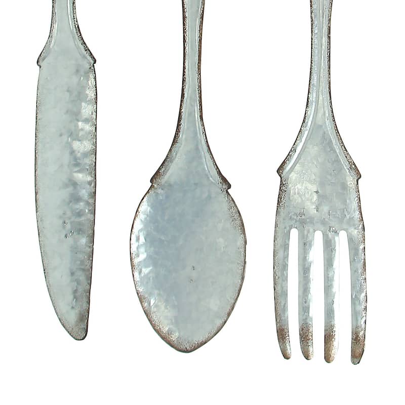 Zeckos 30 Inch Gray Metal Fork Spoon Knife Wall Hanging (Set Of 3)