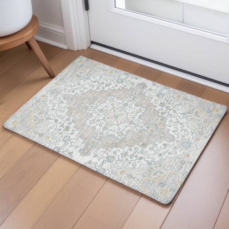 Machine Washable Indoor/ Outdoor Traditional Karachy Chantille Rug