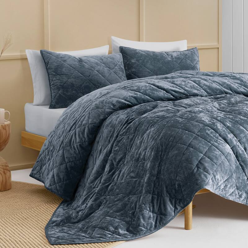 Beaute Living Diamond Velvet 3 Piece Quilt Set - Rainstom Blue - King