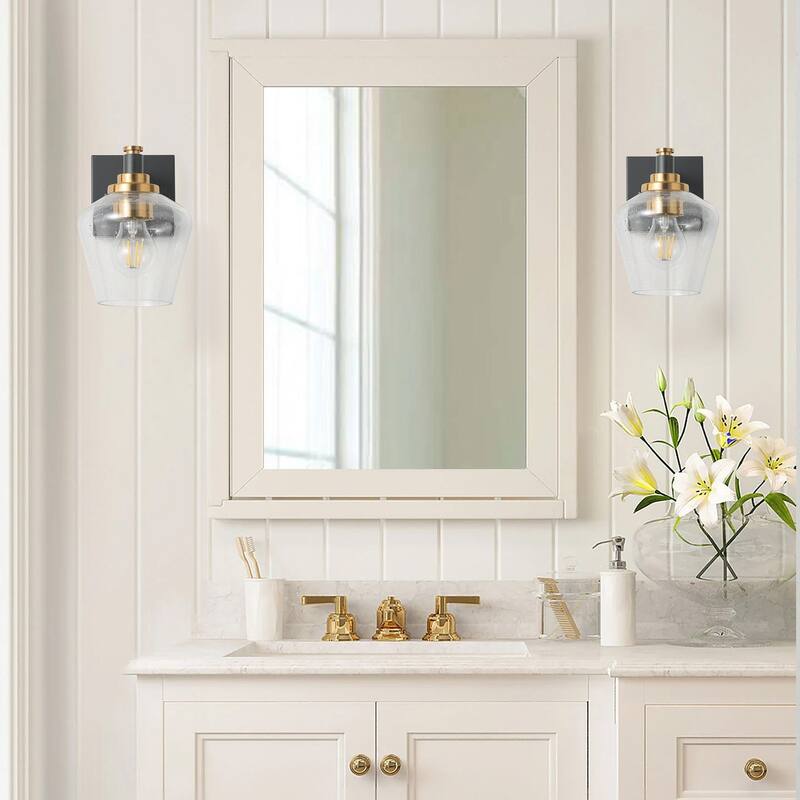 Modern 1-Light Matte Black Wall Sconce Fixture with Clear Glass Shade