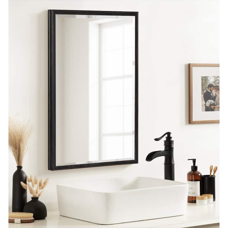 Kate and Laurel Oakhurst Rectangle Wall Mirror