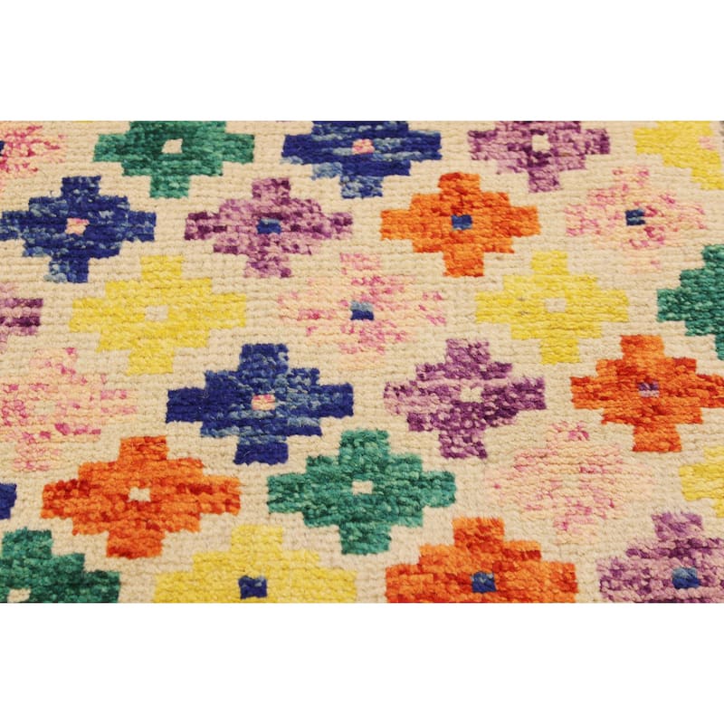 Contemporary Balochi Dejesus Beige/Gray Hand Knotted Wool Rug - 5'5'' x 7'9''