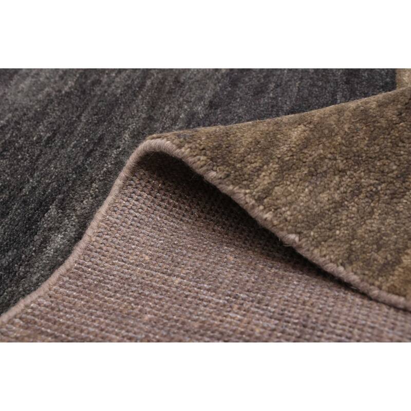 ECARPETGALLERY Hand-knotted Peshawar Ziegler Grey Wool Rug - 4'11 x 6'10