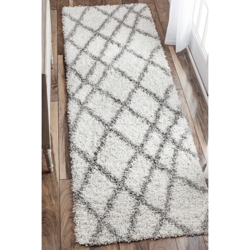 Nuloom Alexa Moroccan Trellis Shag Area Rug