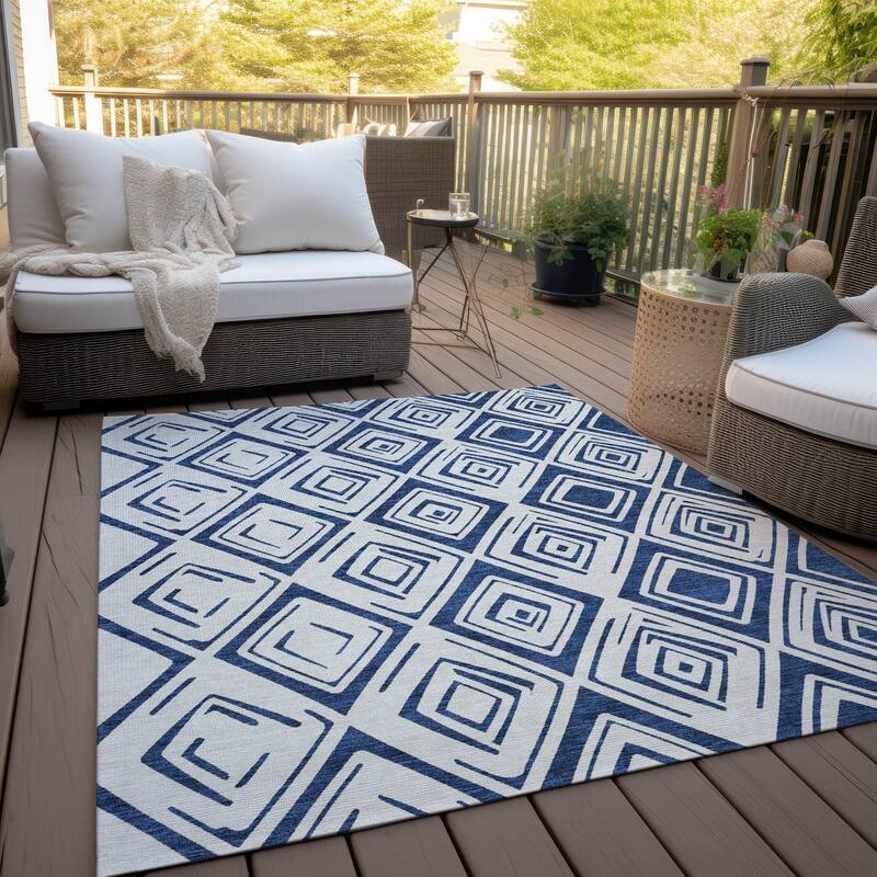 Machine Washable Indoor/ Outdoor Chantille Ombre Diamonds Rug