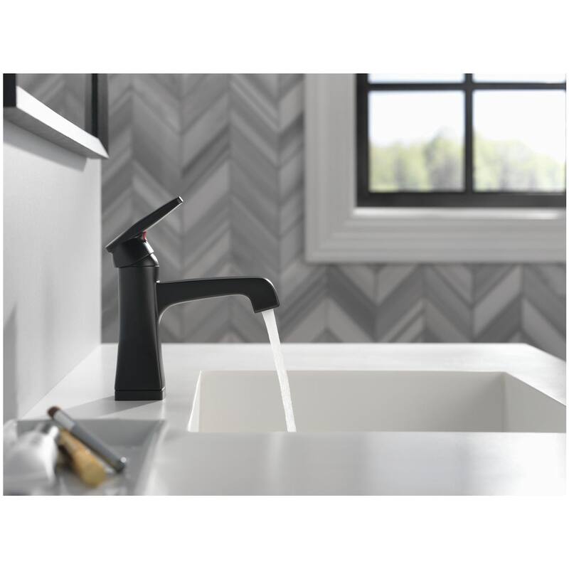 Delta Ashlyn 1.2 GPM Single Hole Bathroom Faucet with Pop-Up Drain