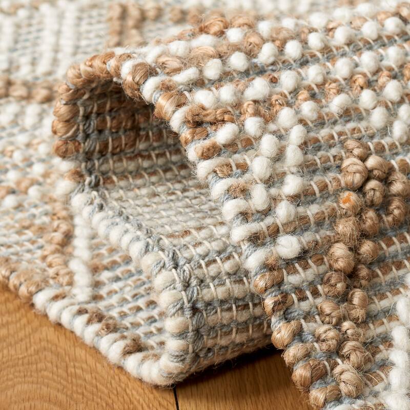 SAFAVIEH Handmade Natura Erzsi Geometric Jute Rug