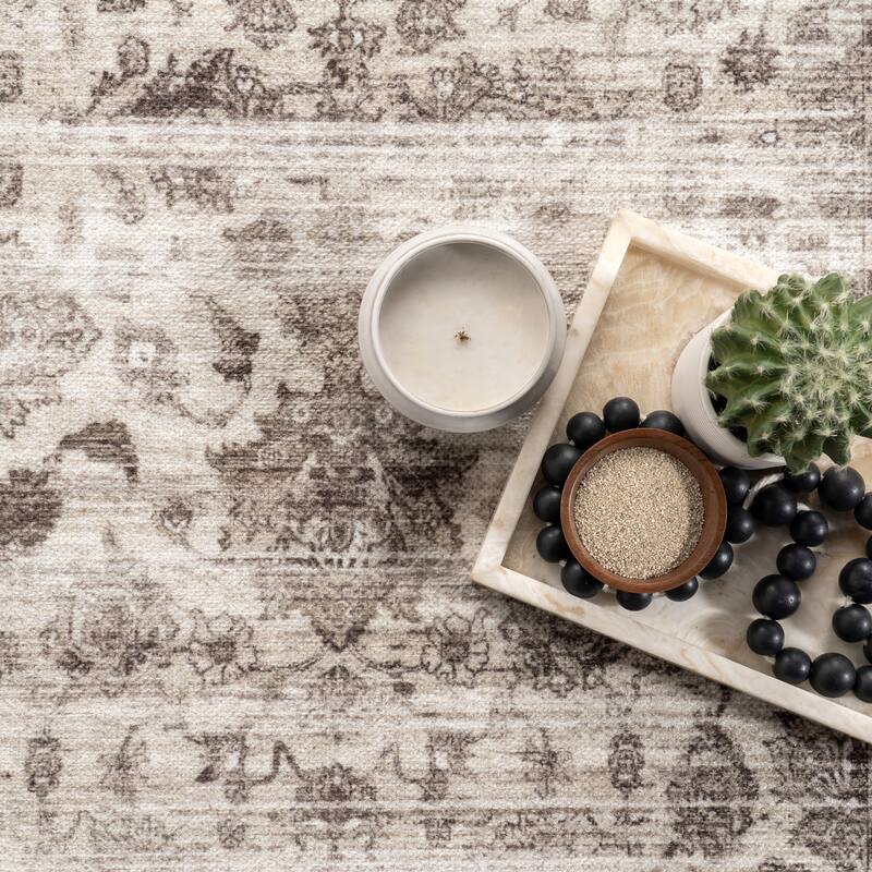 Nuloom Aitana SpinClean Floral and Paisley Machine Washable Area Rug