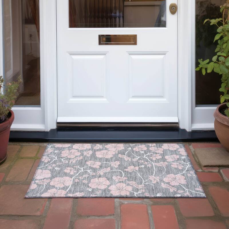 Machine Washable Indoor/ Outdoor Floral Zen Chantille Rug