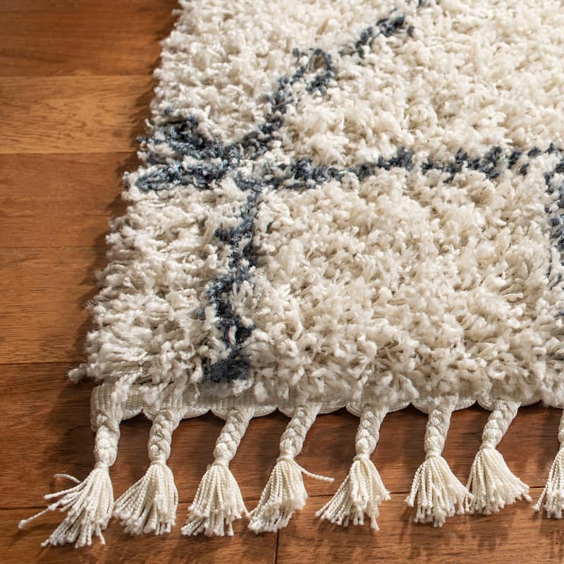 SAFAVIEH Pro Luxe Shag Yuna Moroccan Tassel 2.4-inch Thick