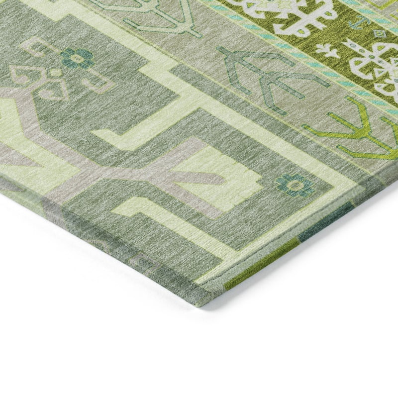 HomeRoots Aztec Transitional Rectangle Outdoor Rug